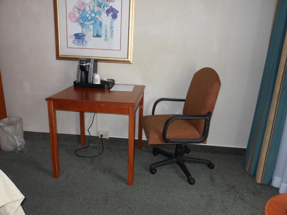 Holiday Inn South Burlington, An Ihg Hotel Ngoại thất bức ảnh